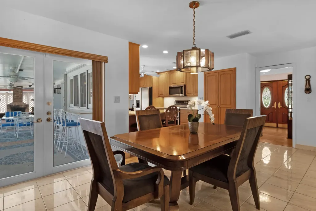 2141 NE 67th Street Fort Lauderdale FL 33308