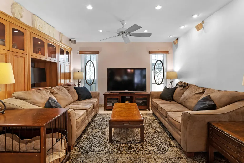 2141 NE 67th Street Fort Lauderdale FL 33308