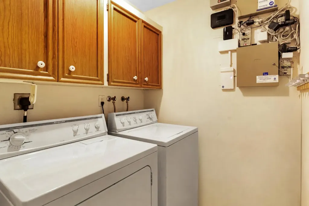 2141 NE 67th Street Fort Lauderdale FL 33308