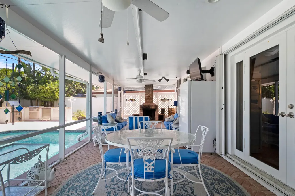 2141 NE 67th Street Fort Lauderdale FL 33308
