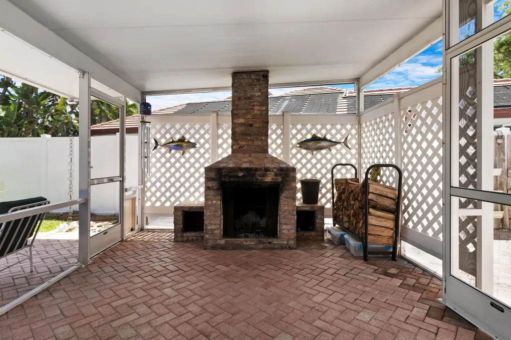 2141 NE 67th Street Fort Lauderdale FL 33308