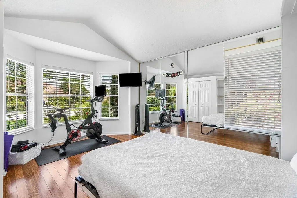 2470 Sandstone Court Wellington FL 33414