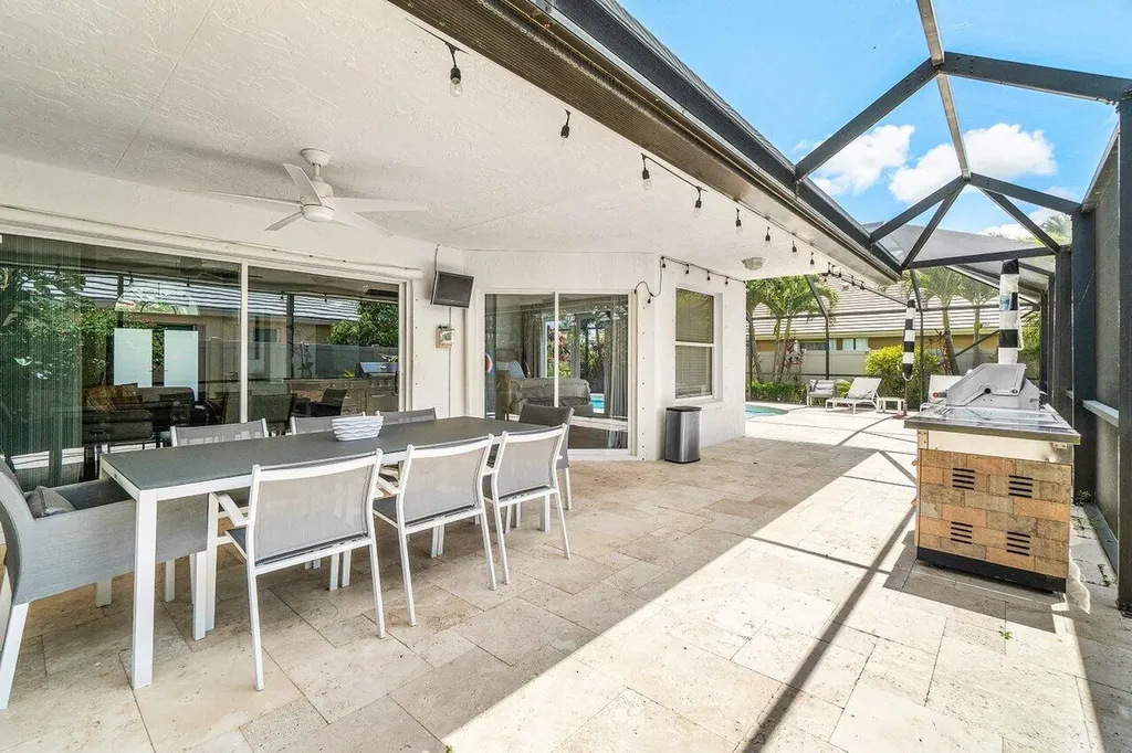 2470 Sandstone Court Wellington FL 33414
