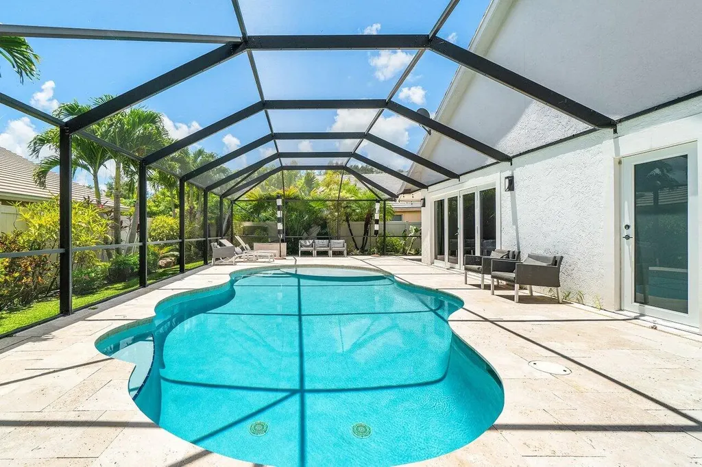 2470 Sandstone Court Wellington FL 33414