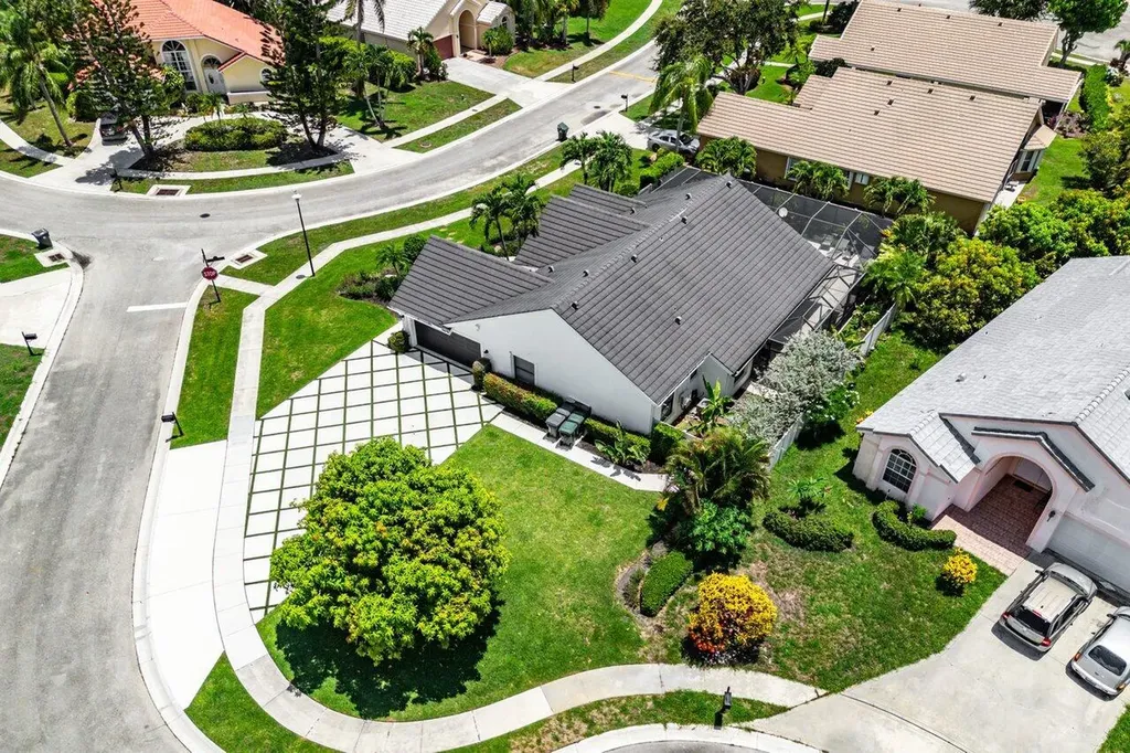 2470 Sandstone Court Wellington FL 33414
