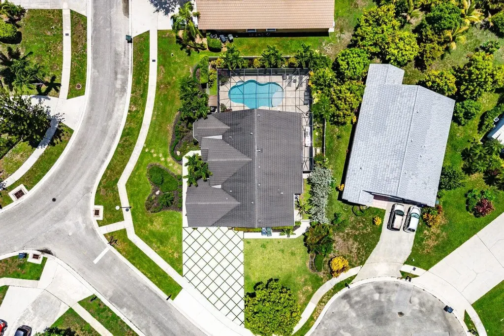 2470 Sandstone Court Wellington FL 33414