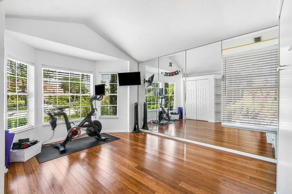 2470 Sandstone Court Wellington FL 33414