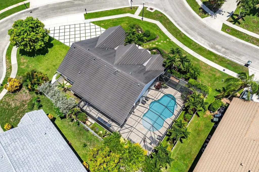 2470 Sandstone Court Wellington FL 33414