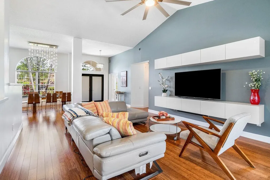 2470 Sandstone Court Wellington FL 33414