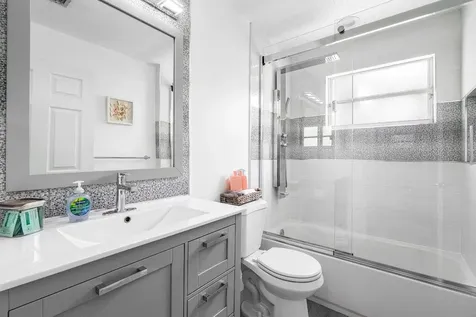2470 Sandstone Court Wellington FL 33414