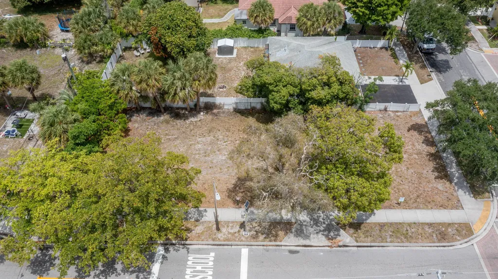 447 20th Street West Palm Beach FL 33407
