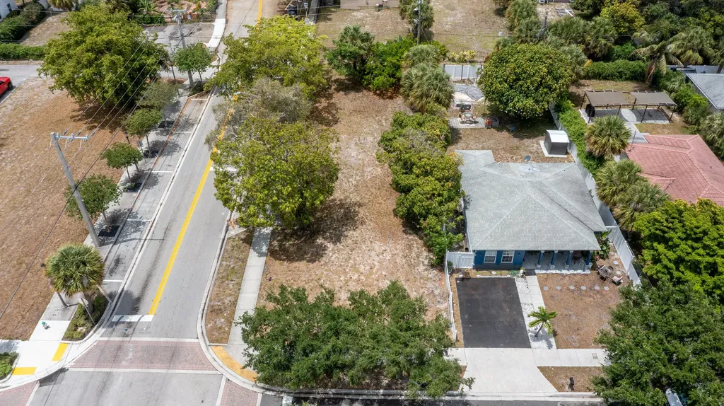 447 20th Street West Palm Beach FL 33407