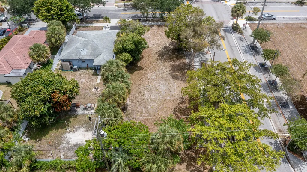 447 20th Street West Palm Beach FL 33407