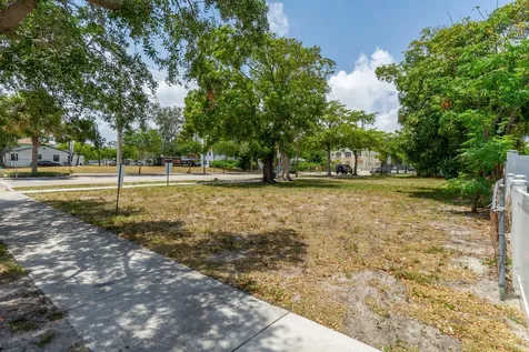 447 20th Street West Palm Beach FL 33407