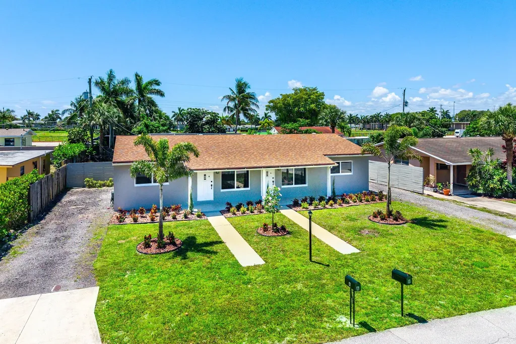 134 SW 14th Avenue Boynton Beach FL 33435