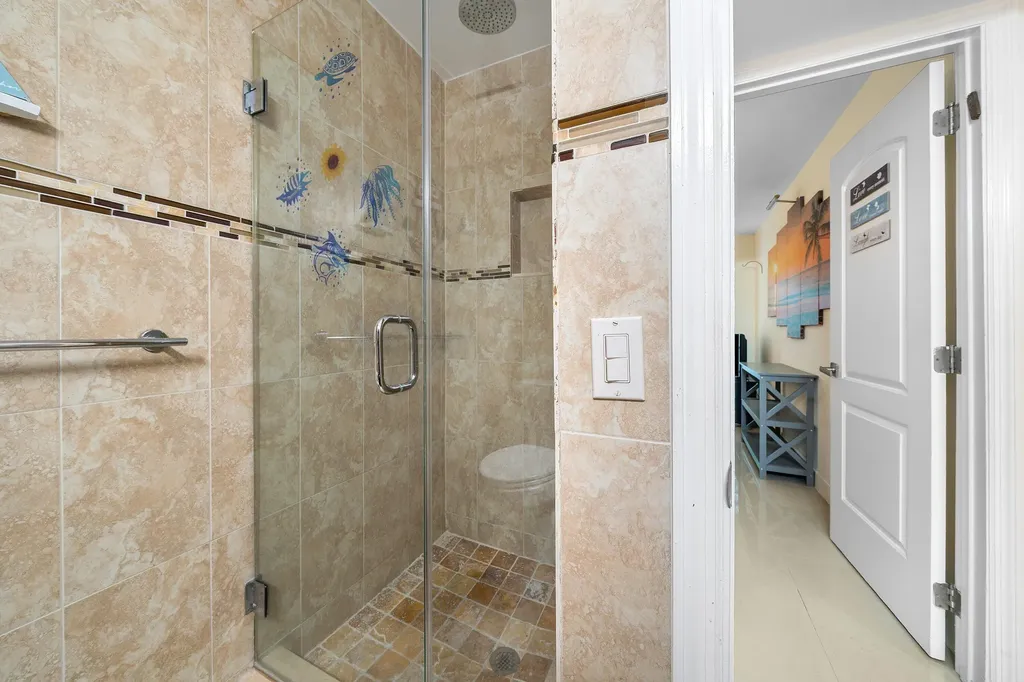 334 Burgundy G Delray Beach FL 33484