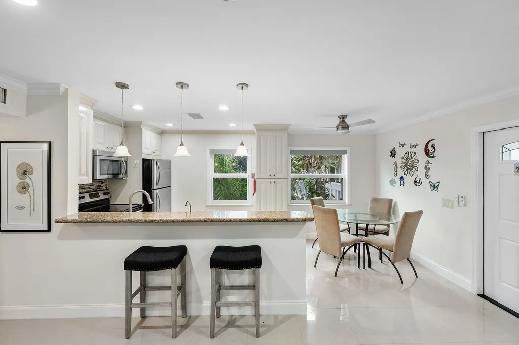 334 Burgundy G Delray Beach FL 33484
