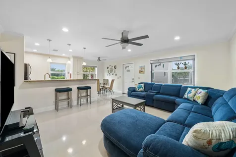 334 Burgundy G Delray Beach FL 33484