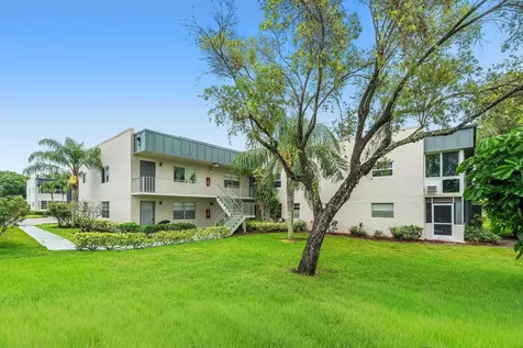 334 Burgundy G Delray Beach FL 33484