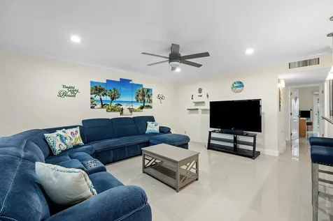 334 Burgundy G Delray Beach FL 33484