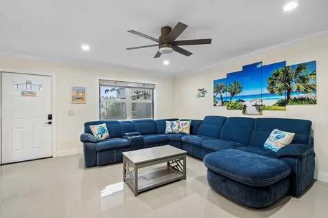 334 Burgundy G Delray Beach FL 33484