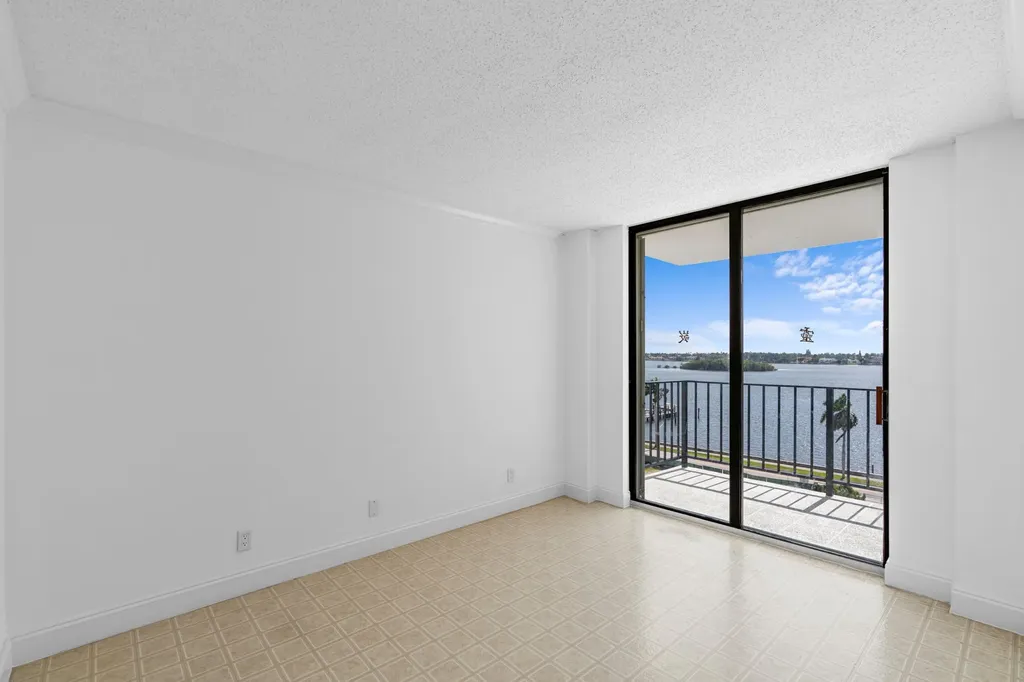 3800 Washington Road West Palm Beach FL 33405