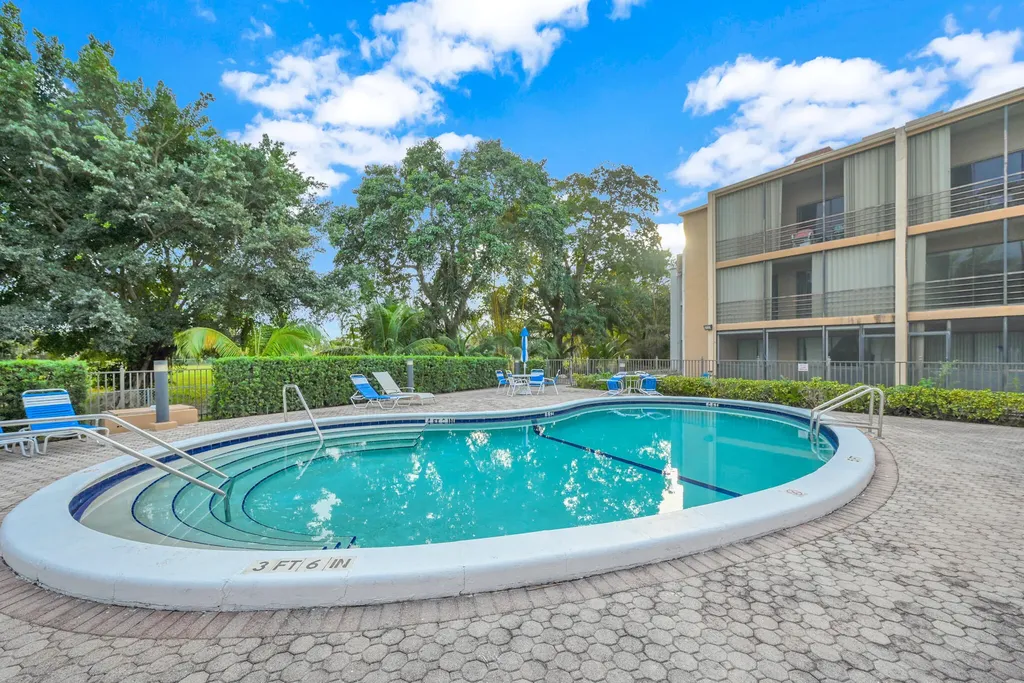 3800 N Hills Drive Hollywood FL 33021