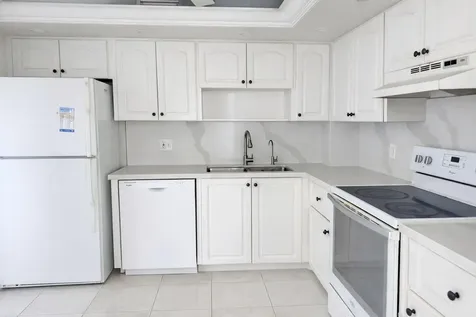 3800 N Hills Drive Hollywood FL 33021