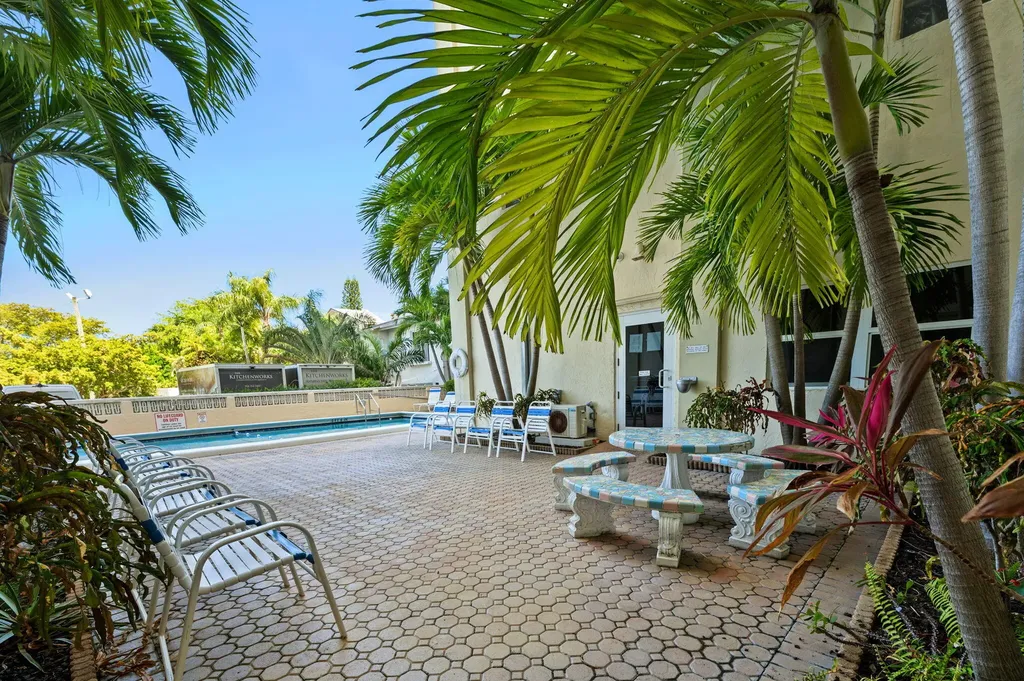 900 NE 18th Avenue Fort Lauderdale FL 33304