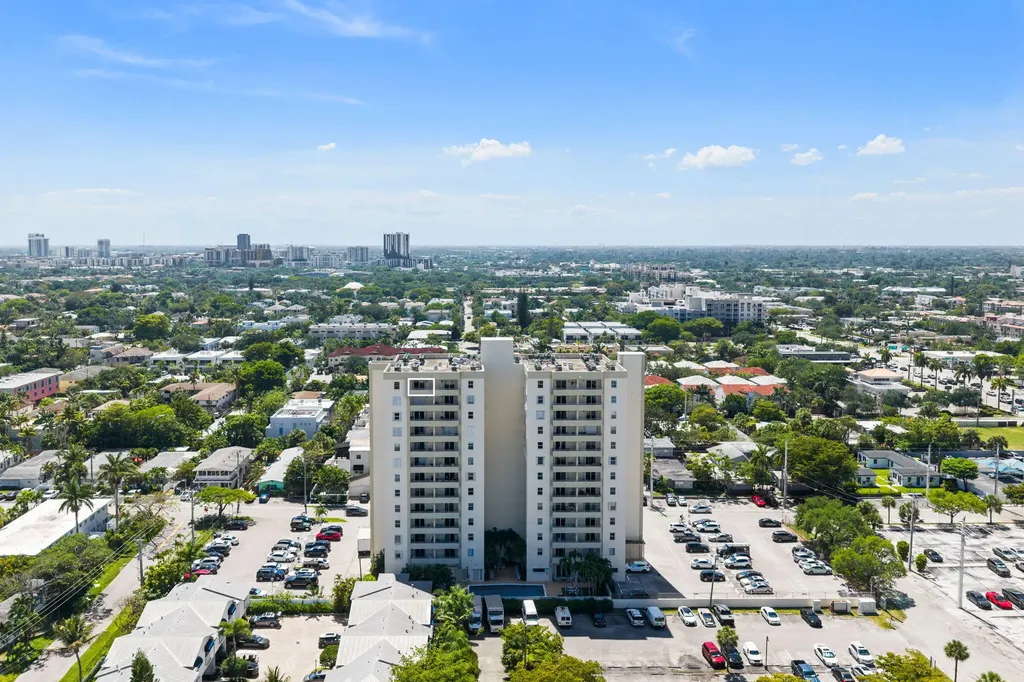 900 NE 18th Avenue Fort Lauderdale FL 33304