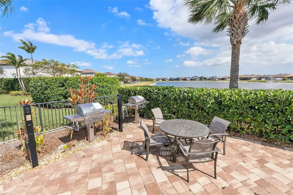 8283 Vaulting Drive Lake Worth FL 33467