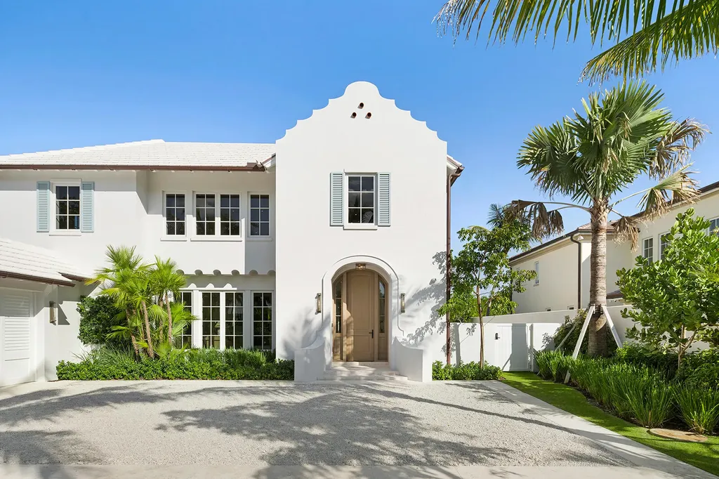 2219 E Ibis Isle Road Road E Palm Beach FL 33480