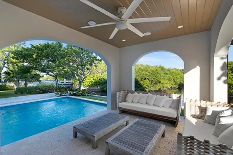 2219 E Ibis Isle Road Road E Palm Beach FL 33480