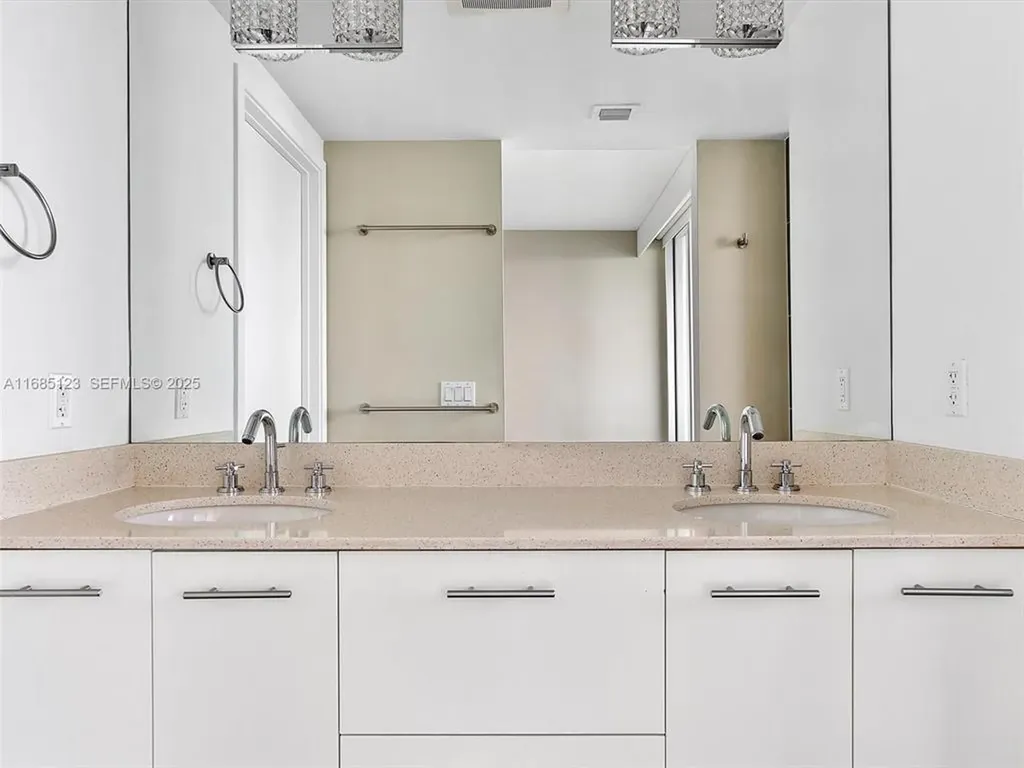 7935 East Drive North Bay Village FL 33141