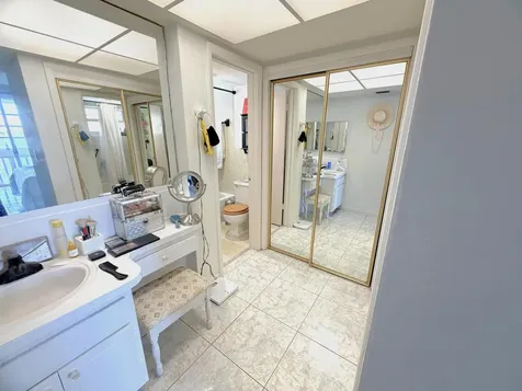 18555 NE 14th Avenue Miami FL 33179