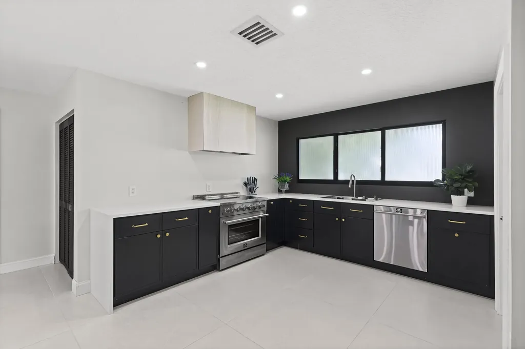 1176 Cherlynn Terrace West Palm Beach FL 33406