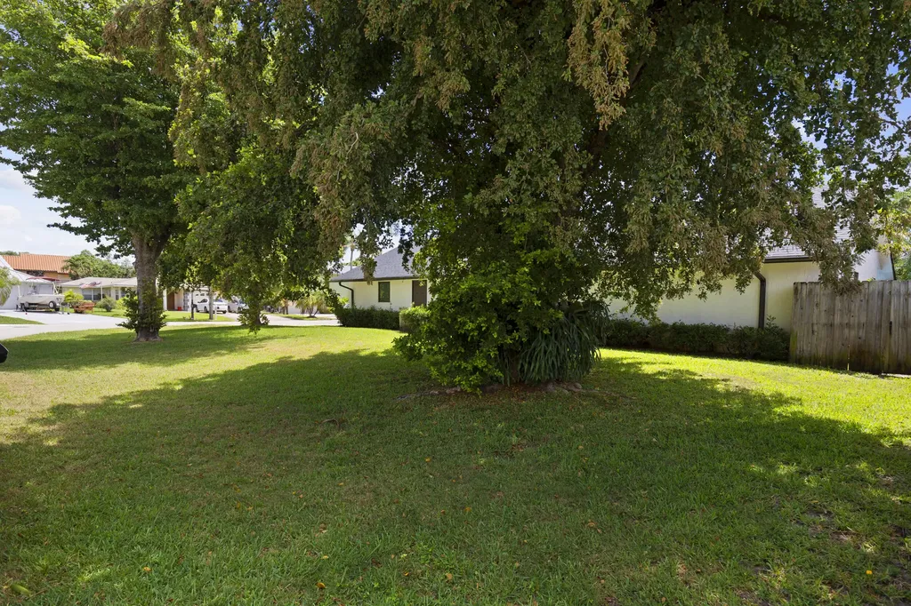 1176 Cherlynn Terrace West Palm Beach FL 33406