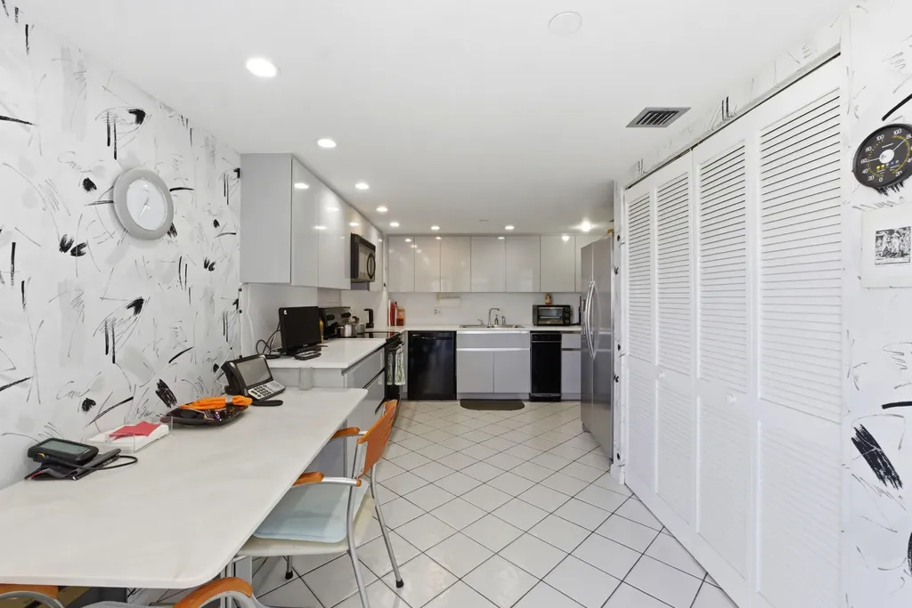 1167 Hillsboro Mile Hillsboro Beach FL 33062