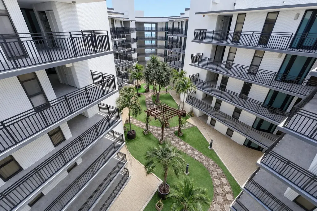 1167 Hillsboro Mile Hillsboro Beach FL 33062