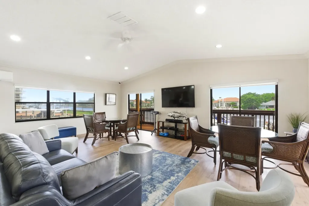 1167 Hillsboro Mile Hillsboro Beach FL 33062