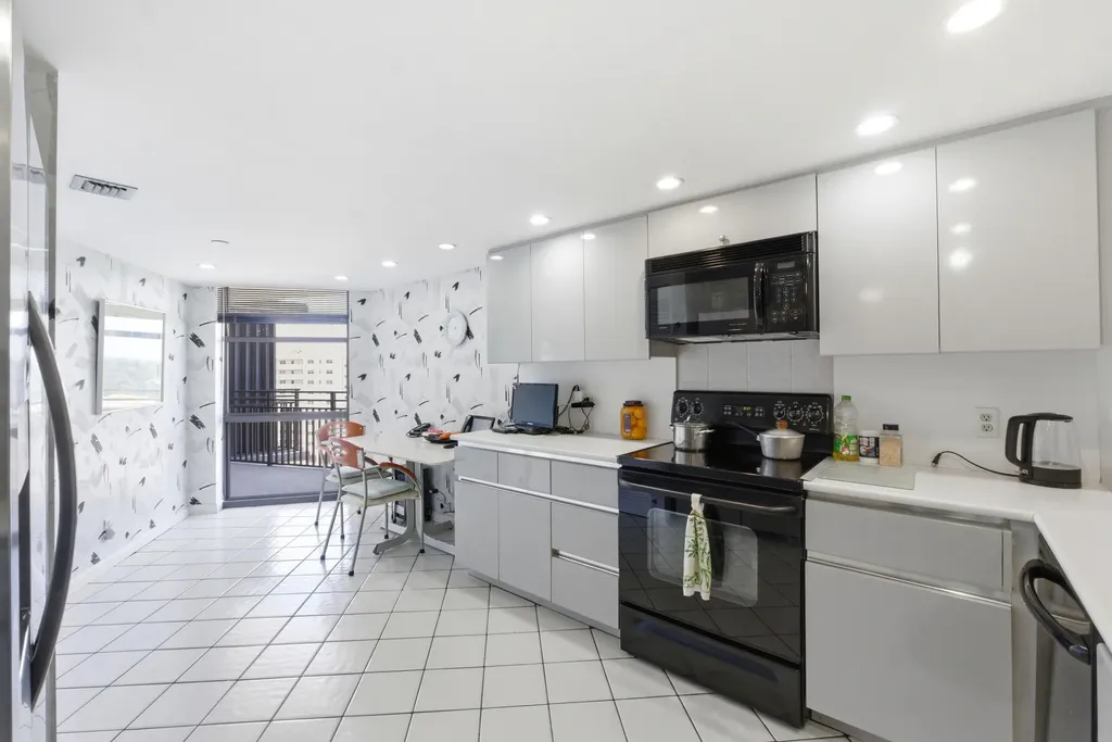 1167 Hillsboro Mile Hillsboro Beach FL 33062