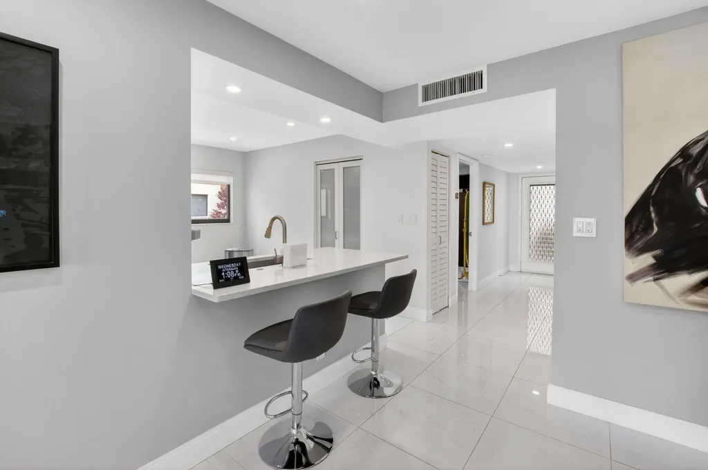 15401 Pembridge Avenue Delray Beach FL 33484