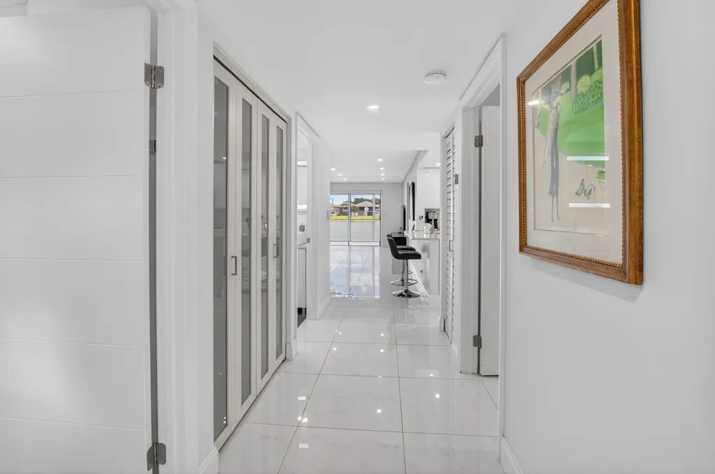 15401 Pembridge Avenue Delray Beach FL 33484