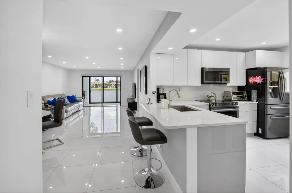 15401 Pembridge Avenue Delray Beach FL 33484