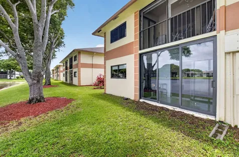 15401 Pembridge Avenue Delray Beach FL 33484