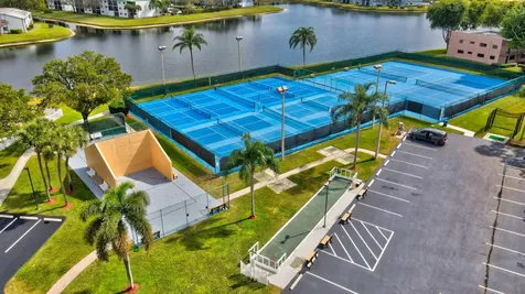 15401 Pembridge Avenue Delray Beach FL 33484