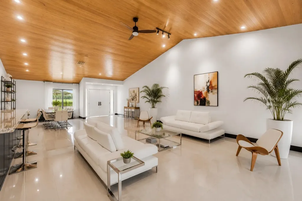 10710 Boca Woods Lane Boca Raton FL 33428
