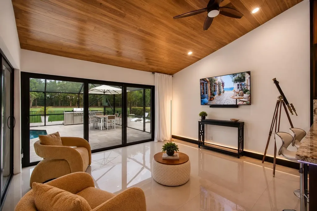 10710 Boca Woods Lane Boca Raton FL 33428