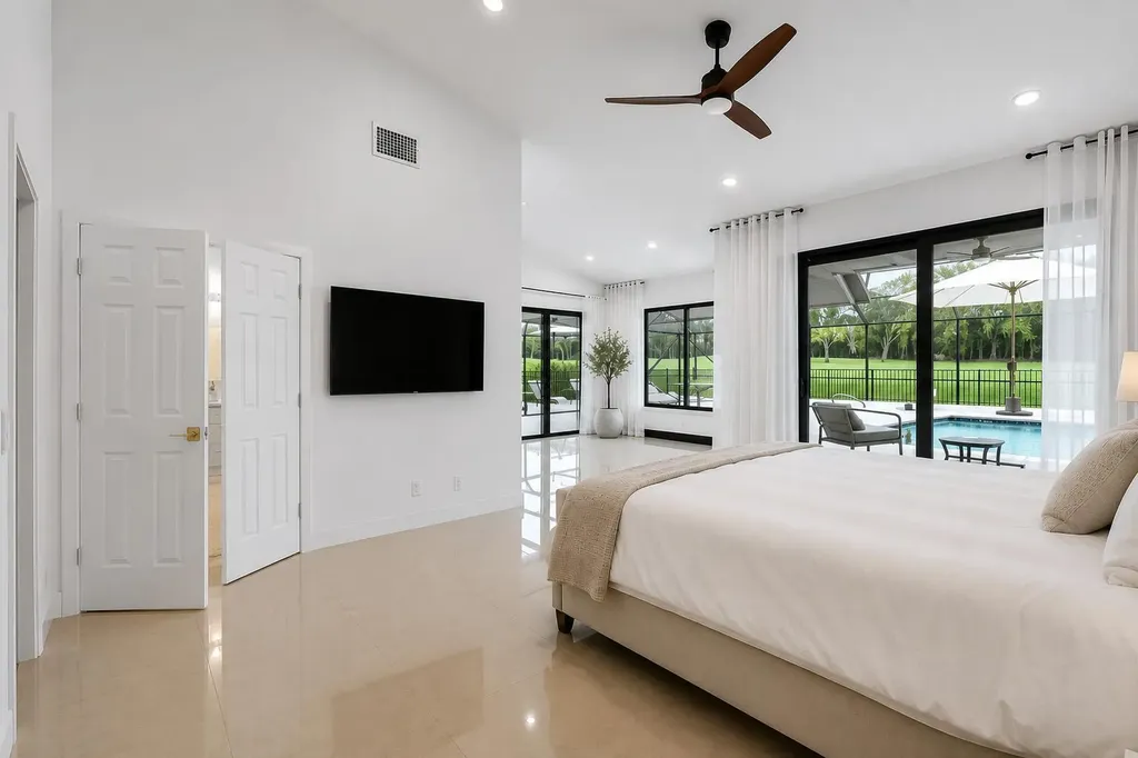 10710 Boca Woods Lane Boca Raton FL 33428