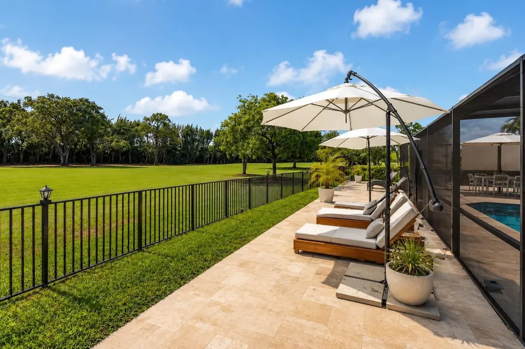 10710 Boca Woods Lane Boca Raton FL 33428
